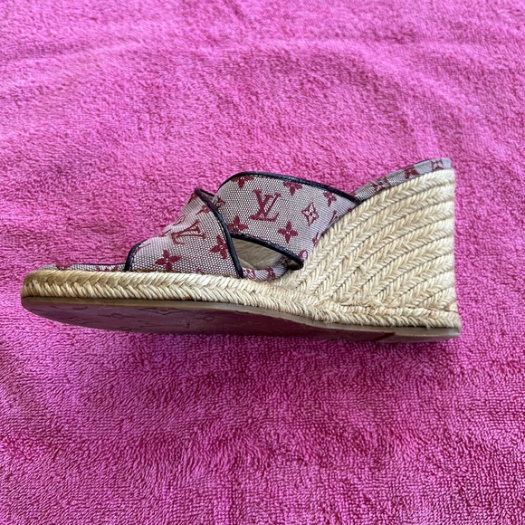 Louis Vuitton wedges- Size 7 - Picture 4 of 10